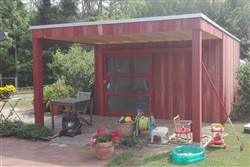 Cederhouten tuinhuis met plat dak