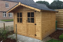 Klassiek model tuinhuis met zadeldak